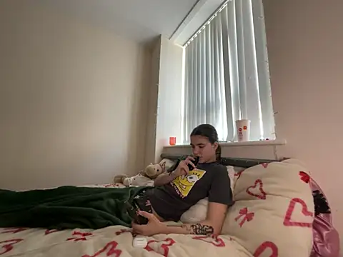 Snapshot of lucyx_xx chatting on February 24, 2026, 4:08 pm lucyx xx online show from February 24, 2026, 4:08 pm