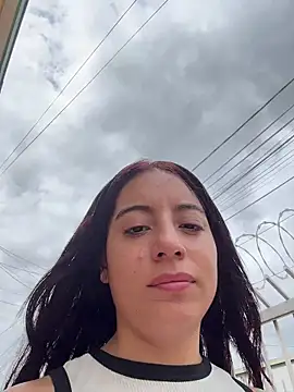 Mia fiire online show from April 10, 2026, 7:10 pm