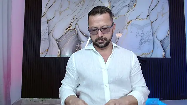 robert poison1 online show from December 14, 2025, 6:57 pm