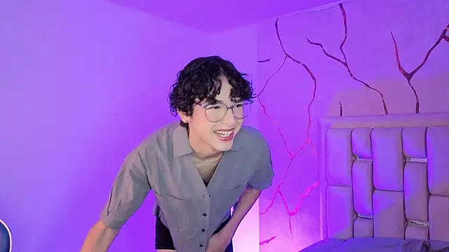 SthepanodiMonaco online show from March 10, 2026, 3:32 am