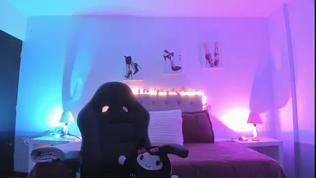 Samantha spike2 online show from January 10, 2026, 8:04 pm