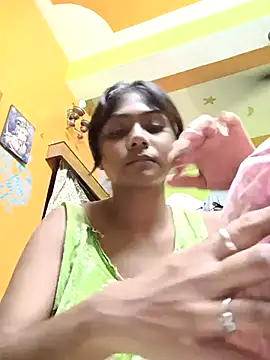 Cute diya023 online show from May 28, 2026, 5:30 pm