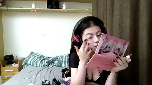 GabriellaManhas online show from March 11, 2026, 5:51 pm