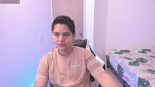 Asta YunoXXX online show from March 5, 2026, 5:15 am