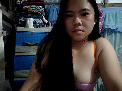 xxdreamgirl69 online show from April 8, 2026, 10:11 pm