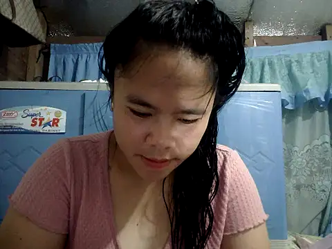 xxdreamgirl69 online show from June 30, 2026, 10:32 pm