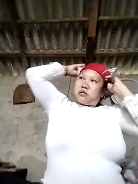 Snapshot of LeoPet2x chatting on March 3, 2026, 2:07 am LeoPet2x online show from March 3, 2026, 2:07 am