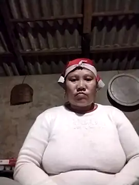 Snapshot of LeoPet2x chatting on March 3, 2026, 2:13 pm LeoPet2x online show from March 3, 2026, 2:13 pm