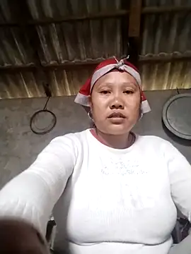 Snapshot of LeoPet2x chatting on March 18, 2026, 4:26 am LeoPet2x online show from March 18, 2026, 4:26 am