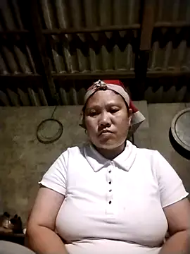 Snapshot of LeoPet2x chatting on March 27, 2026, 3:59 am LeoPet2x online show from March 27, 2026, 3:59 am