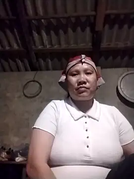 Snapshot of LeoPet2x chatting on March 27, 2026, 1:34 pm LeoPet2x online show from March 27, 2026, 1:34 pm