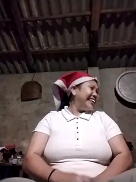 Snapshot of LeoPet2x chatting on March 10, 2026, 11:14 am LeoPet2x online show from March 10, 2026, 11:14 am