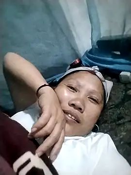 Snapshot of LeoPet2x chatting on March 7, 2026, 5:18 pm LeoPet2x online show from March 7, 2026, 5:18 pm