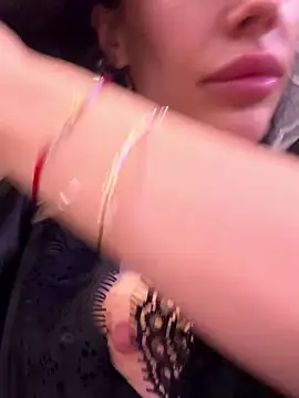 Snapshot of Sweet_little_gir chatting on January 15, 2026, 9:29 pm Sweet little gir online show from January 15, 2026, 9:29 pm