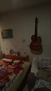 Emma Everett online show from December 20, 2025, 12:52 pm