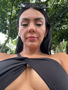 Snapshot of SofhiaTaylor chatting on February 4, 2026, 7:20 pm SofhiaTaylor online show from February 4, 2026, 7:20 pm