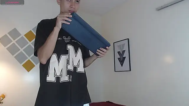 LucassSmith11 online show from February 16, 2026, 7:12 pm