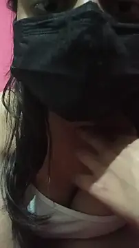 hotty priyaaa online show from December 19, 2025, 5:59 pm