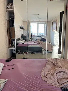 Snapshot of MurrbyAliceMoore chatting on December 19, 2025, 11:45 am MurrbyAliceMoore online show from December 19, 2025, 11:45 am