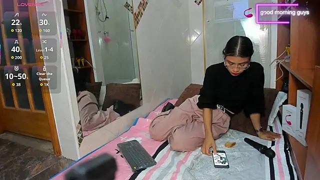 AnitaDuque online show from January 8, 2026, 3:45 am