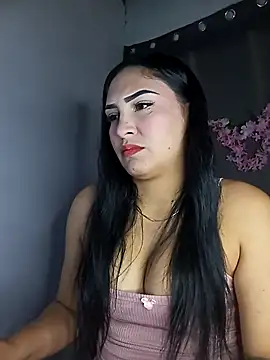 Snapshot of Emy_cutee chatting on December 4, 2025, 4:06 pm Emy cutee online show from December 4, 2025, 4:06 pm