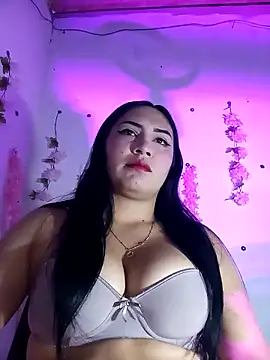 Emy cutee online show from April 8, 2026, 12:39 pm