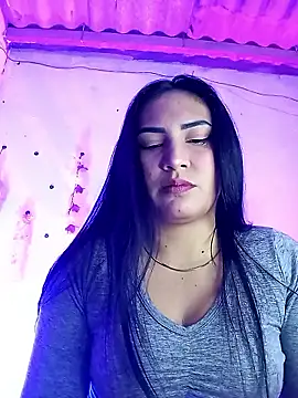 Snapshot of Emy_cutee chatting on January 9, 2026, 12:56 pm Emy cutee online show from January 9, 2026, 12:56 pm