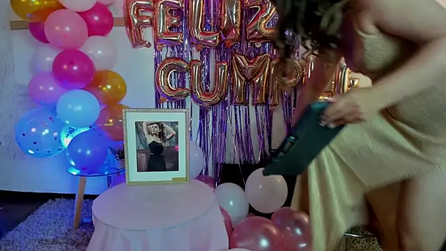 Snapshot of AriaRous chatting on March 28, 2026, 3:13 pm AriaRous online show from March 28, 2026, 3:13 pm