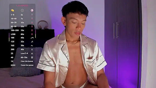 santinaughty online show from February 15, 2026, 9:58 pm