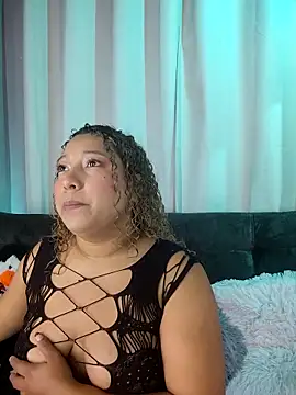 Snapshot of BonnieRitz chatting on December 1, 2025, 12:06 pm BonnieRitz online show from December 1, 2025, 12:06 pm