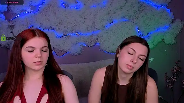 mikameovv online show from April 4, 2026, 6:31 am