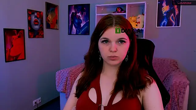 mikameovv online show from May 13, 2026, 9:38 am