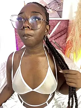 Snapshot of ZahhyGrey chatting on March 11, 2026, 10:15 pm ZahhyGrey online show from March 11, 2026, 10:15 pm