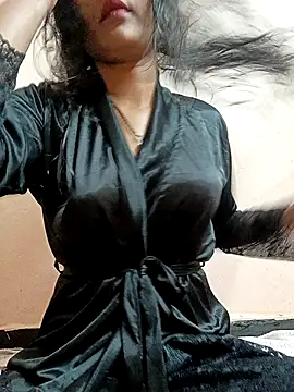 Rukmadi hot online show from January 7, 2026, 3:33 am