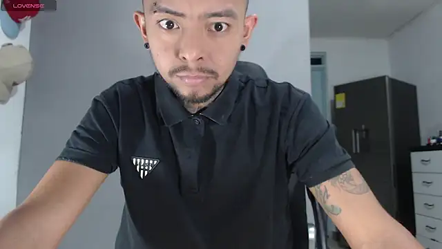 BASTIAN NICOLAS  online show from April 28, 2026, 3:38 pm