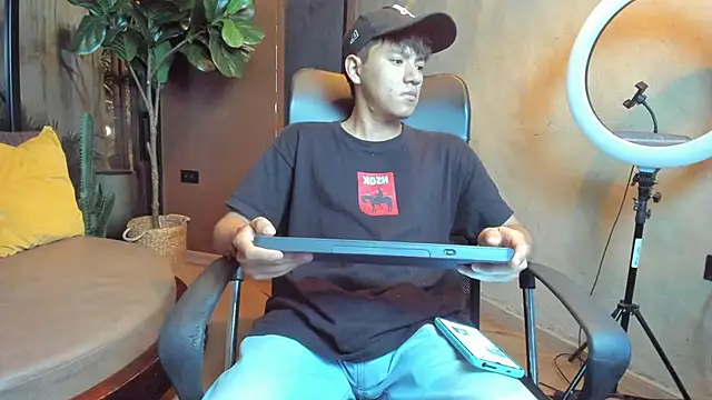 isaac grimm online show from February 5, 2026, 3:13 am