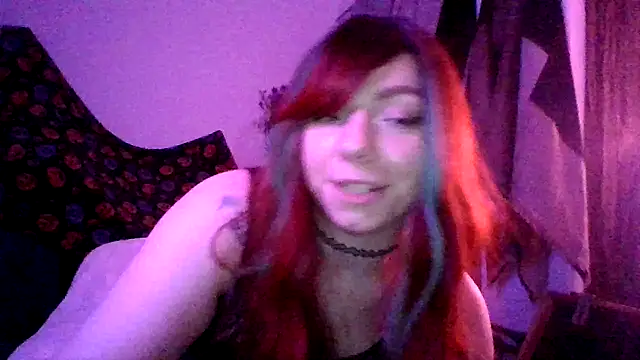 spunfoxxx online show from December 2, 2025, 8:05 am