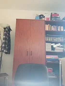 Snapshot of Sareyxon chatting on December 3, 2025, 10:25 am Sareyxon online show from December 3, 2025, 10:25 am