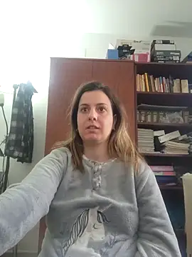 Snapshot of Sareyxon chatting on December 4, 2025, 8:24 am Sareyxon online show from December 4, 2025, 8:24 am