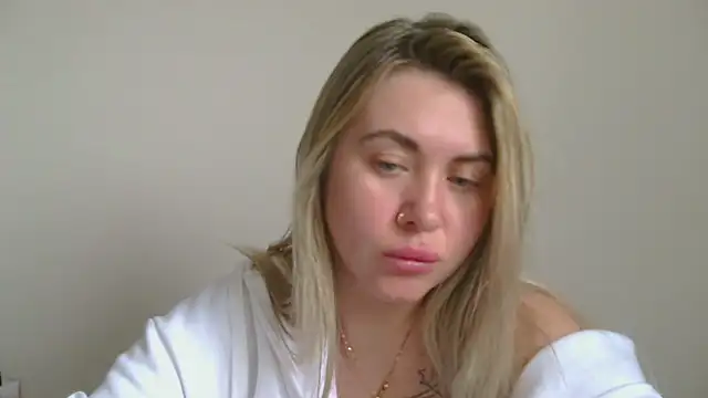 Snapshot of Nika_Diva chatting on March 3, 2026, 9:05 am Nika Diva online show from March 3, 2026, 9:05 am