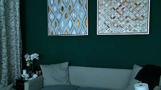 RoxanneJoy online show from February 9, 2026, 5:16 am