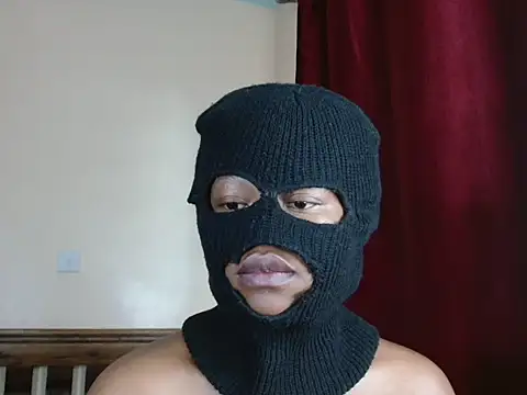 Snapshot of Naughtyfreak__ chatting on November 29, 2025, 2:17 pm Naughtyfreak online show from November 29, 2025, 2:17 pm