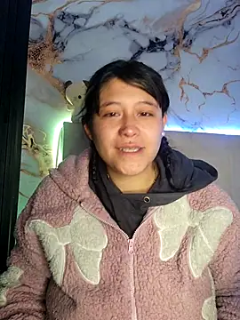 Snapshot of Mariana_eclipse chatting on February 10, 2026, 12:04 pm Mariana eclipse online show from February 10, 2026, 12:04 pm