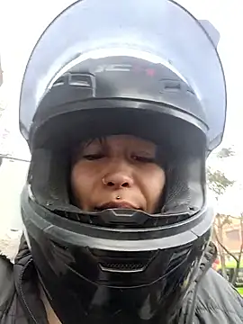 Snapshot of Mariana_eclipse chatting on February 6, 2026, 12:12 pm Mariana eclipse online show from February 6, 2026, 12:12 pm