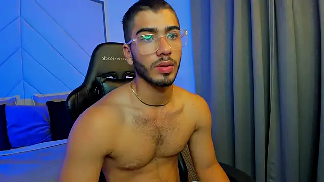 Franco banderas online show from December 2, 2025, 12:18 pm