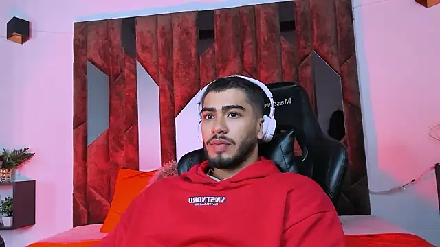 Franco banderas online show from February 1, 2026, 9:24 pm