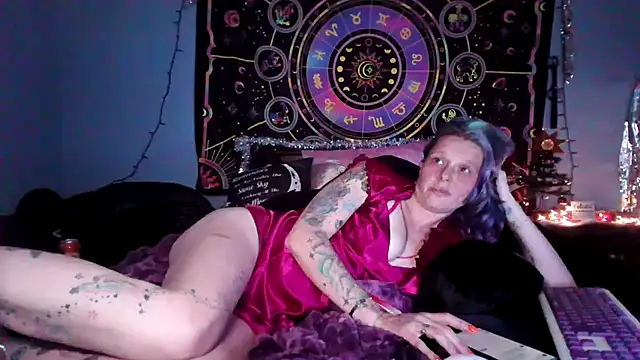 Freckleangel69 online show from December 21, 2025, 2:35 am