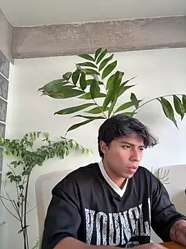 Abramfffj online show from May 4, 2026, 9:17 pm