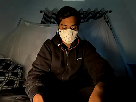 Snapshot of hunterboy2001 chatting on December 5, 2025, 8:02 am hunterboy2001 online show from December 5, 2025, 8:02 am