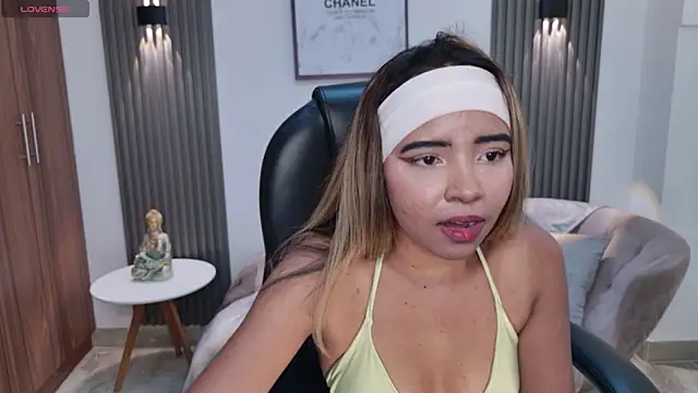 alana martiins online show from April 18, 2026, 7:18 pm